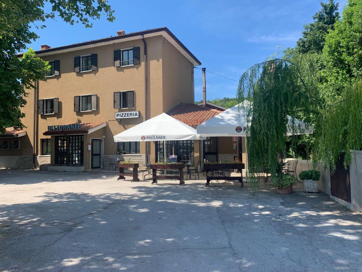 Hotel All'Antica Stazione Muggia Exterior foto
