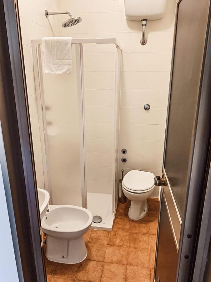 Hotel All'Antica Stazione Muggia Exterior foto
