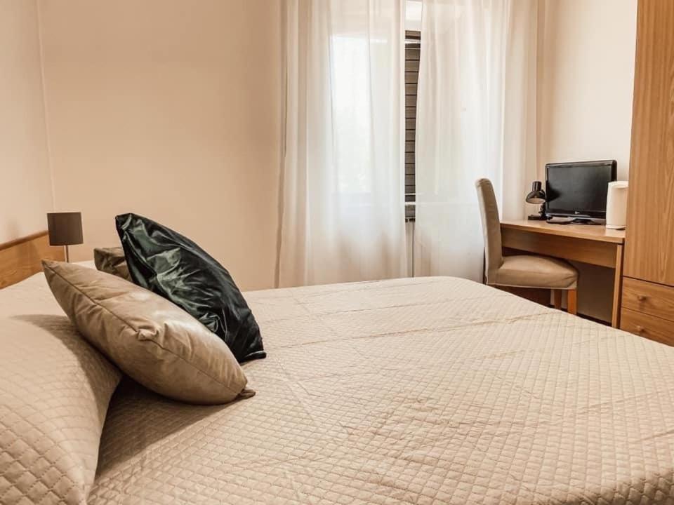Hotel All'Antica Stazione Muggia Exterior foto